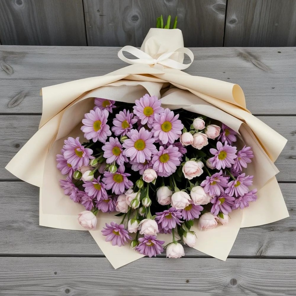 Букет цветов из: Розы и Хризантемы в Зеленой Роще