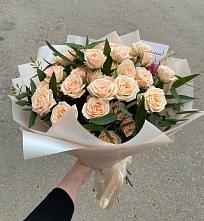Букет Кремовые розы Латте в Зеленой Роще