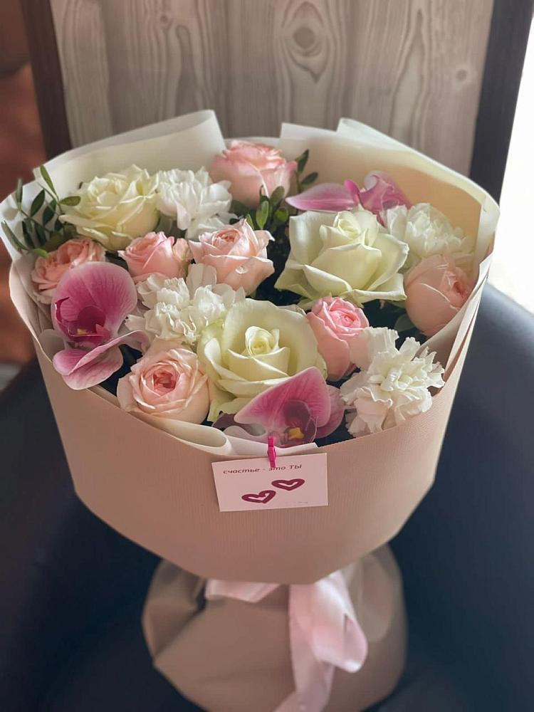 Букет цветов из: Орхидеи, Розы и Гвоздики в Зеленой Роще