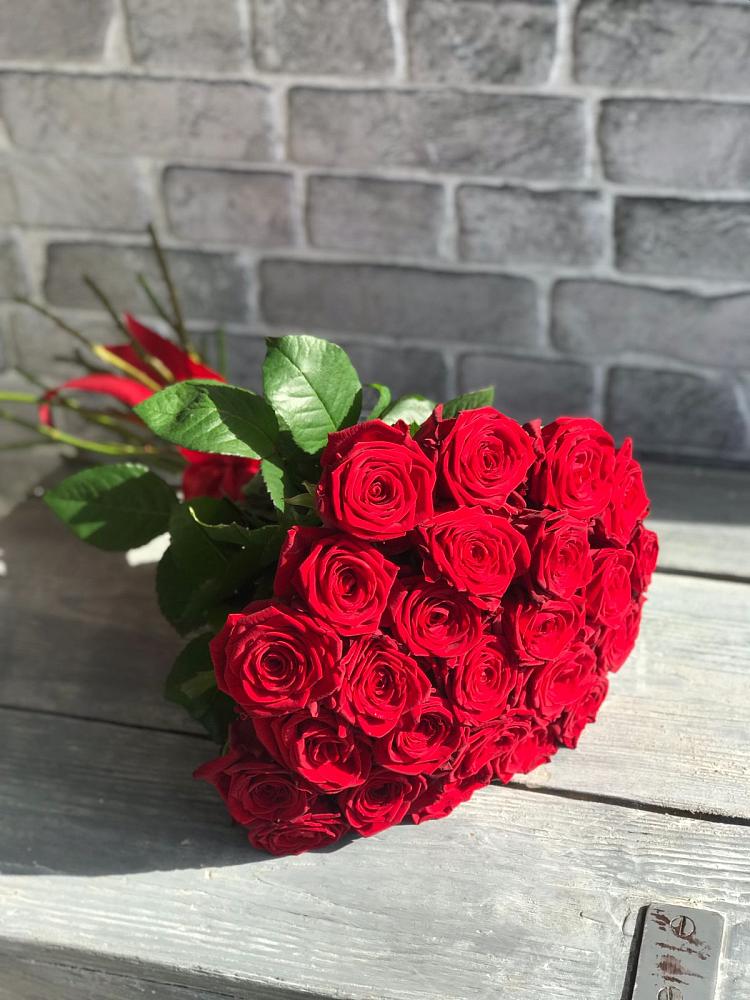 Букет Красные розы Фридом в Зеленой Роще