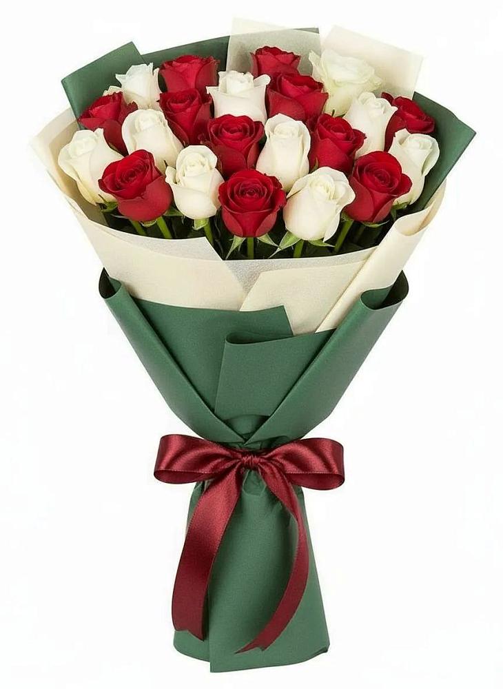 Букет Микс из красных и белых роз в Зеленой Роще