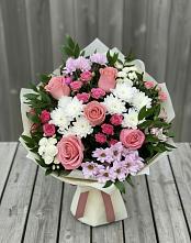 Букет цветов из:  Альстромерии, Гвоздики, Розы и Хризантемы в Зеленой Роще