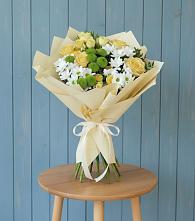 Букет цветов из:  Хризантемы и Розы в Зеленой Роще